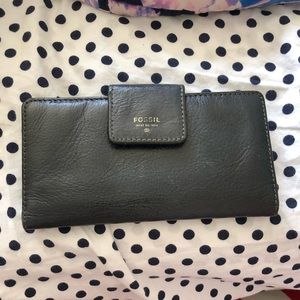 Fossil black and emerald green wallet